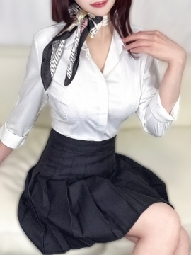 愛沢まりあ